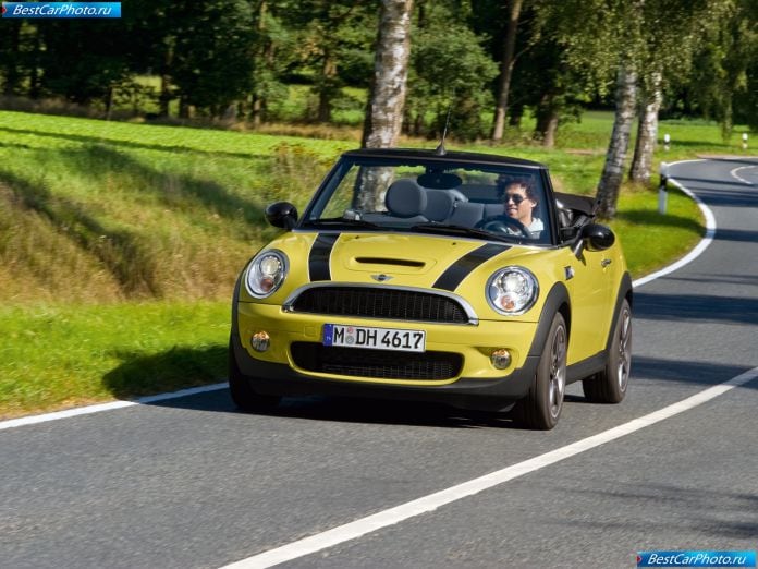 2009 Mini Cooper S Cabrio - фотография 4 из 46