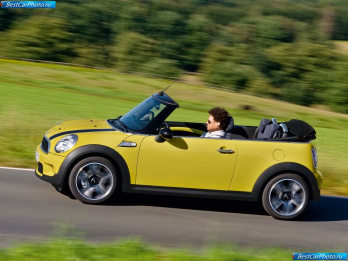 2009 Mini Cooper S Cabrio - фотография 14 из 46