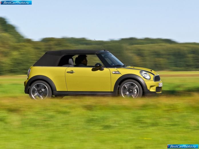 2009 Mini Cooper S Cabrio - фотография 15 из 46