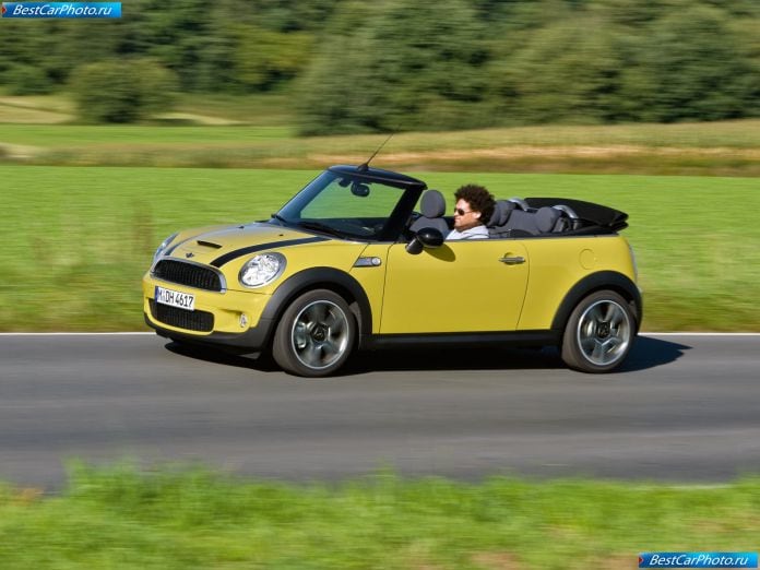 2009 Mini Cooper S Cabrio - фотография 17 из 46