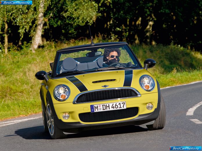 2009 Mini Cooper S Cabrio - фотография 18 из 46