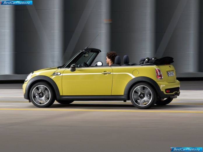 2009 Mini Cooper S Cabrio - фотография 21 из 46