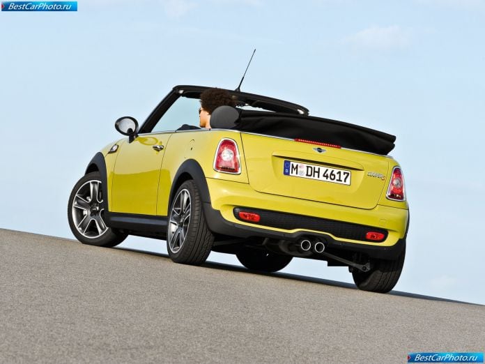 2009 Mini Cooper S Cabrio - фотография 24 из 46