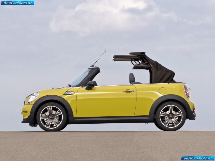 2009 Mini Cooper S Cabrio - фотография 31 из 46