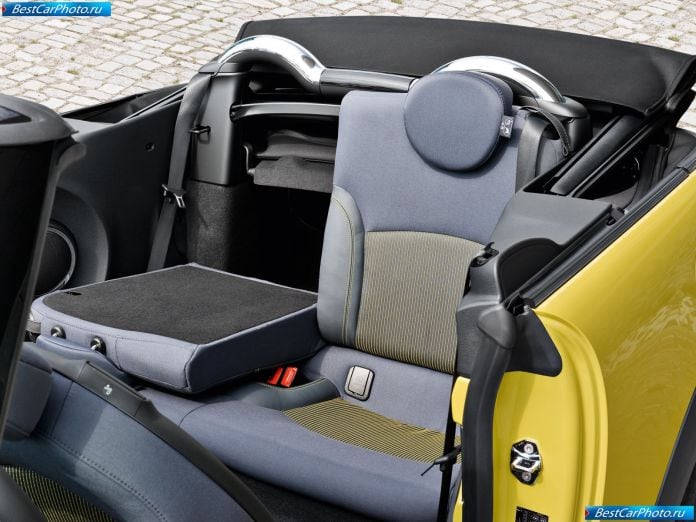 2009 Mini Cooper S Cabrio - фотография 37 из 46