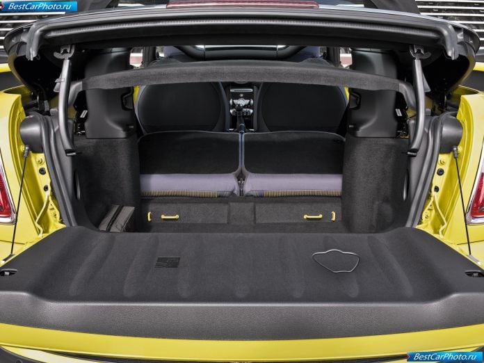 2009 Mini Cooper S Cabrio - фотография 41 из 46
