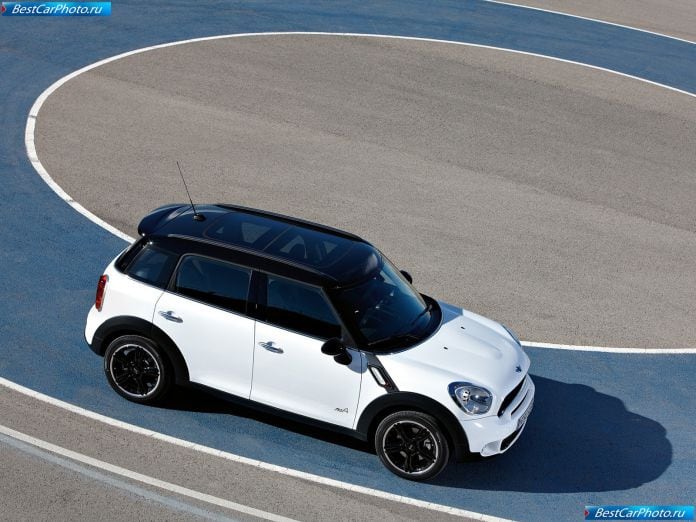 2011 Mini Countryman - фотография 46 из 200