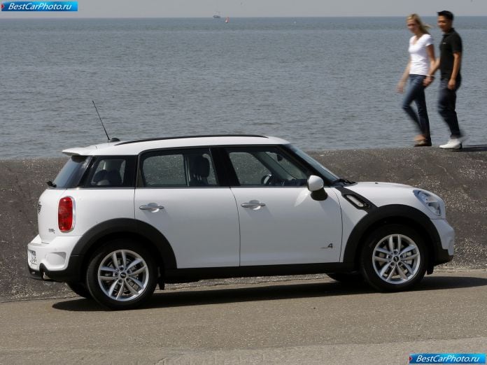 2011 Mini Countryman - фотография 80 из 200