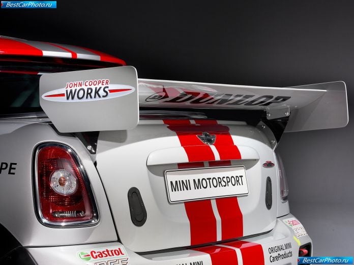 2011 Mini John Cooper Works Coupe Endurance - фотография 10 из 11