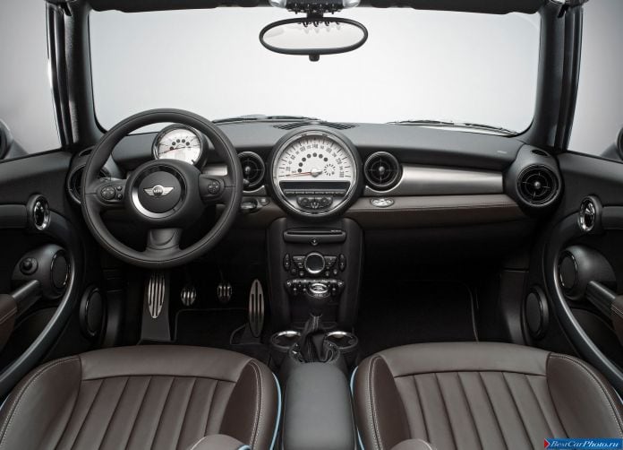 2012 Mini Convertible Highgate - фотография 10 из 18