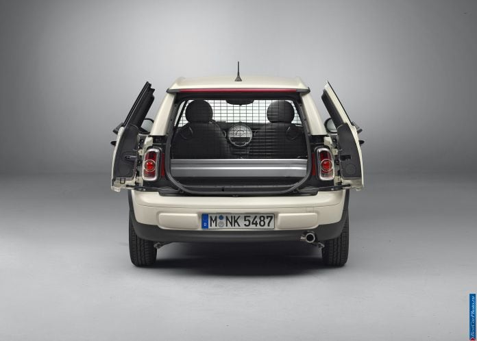 2012 Mini Clubvan - фотография 18 из 20