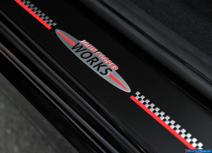 2013 Mini Countryman John Cooper Works - фотография 151 из 199