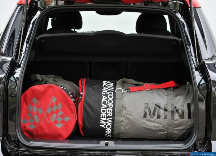 2013 Mini Countryman John Cooper Works - фотография 158 из 199