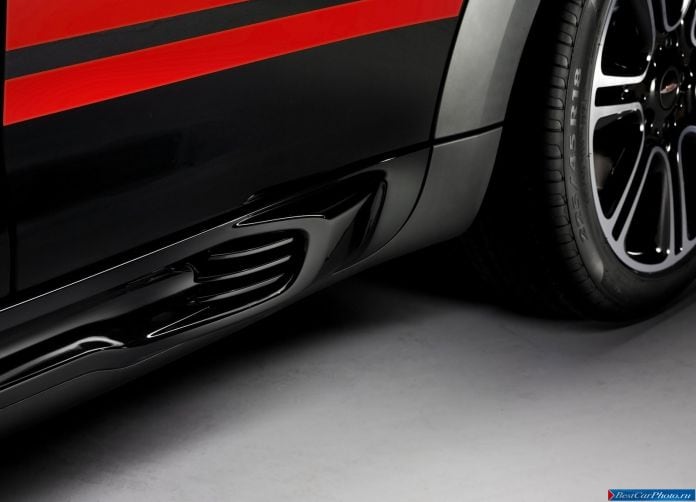 2013 Mini Countryman John Cooper Works - фотография 173 из 199