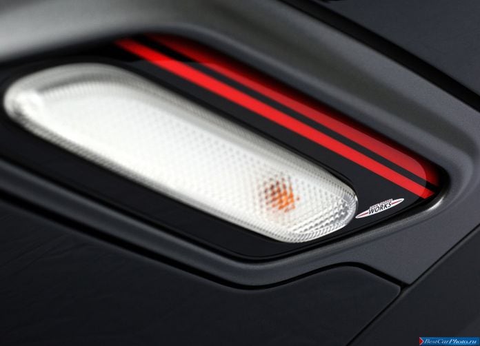 2013 Mini Countryman John Cooper Works - фотография 176 из 199
