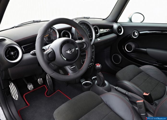 2013 Mini John Cooper Works GP - фотография 54 из 87