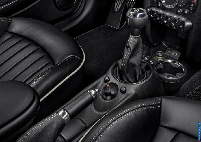 2013 Mini Clubman Bond Street - фотография 15 из 20