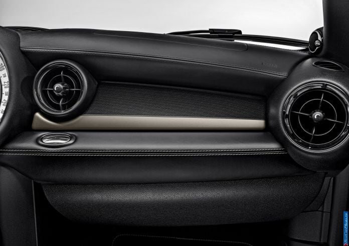 2013 Mini Clubman Bond Street - фотография 18 из 20