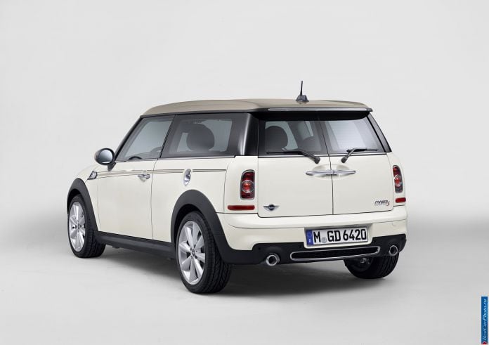 2013 Mini Clubman Hyde Park - фотография 2 из 11