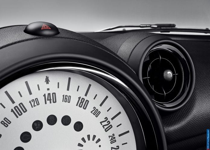 2013 Mini Countryman - фотография 8 из 14