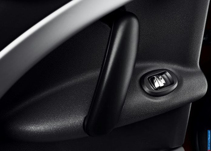 2013 Mini Countryman - фотография 12 из 14