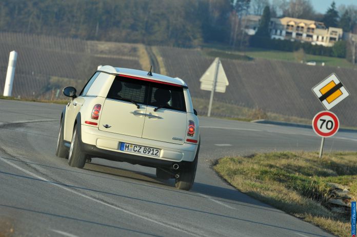 2013 Mini Clubvan - фотография 5 из 218