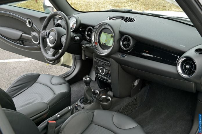 2013 Mini Clubvan - фотография 13 из 218