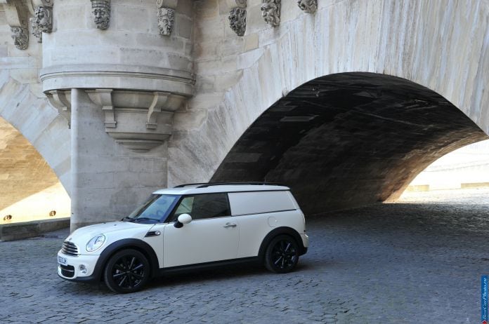 2013 Mini Clubvan - фотография 31 из 218