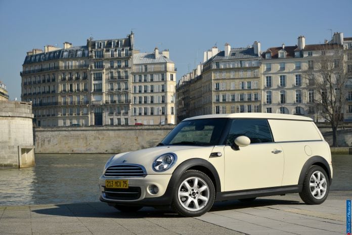 2013 Mini Clubvan - фотография 33 из 218