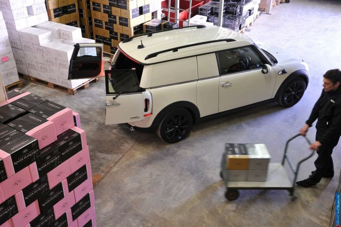 2013 Mini Clubvan - фотография 35 из 218