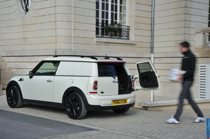 2013 Mini Clubvan - фотография 99 из 218