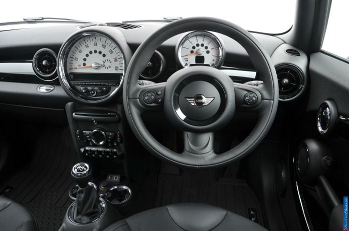 2013 Mini Clubvan - фотография 116 из 218