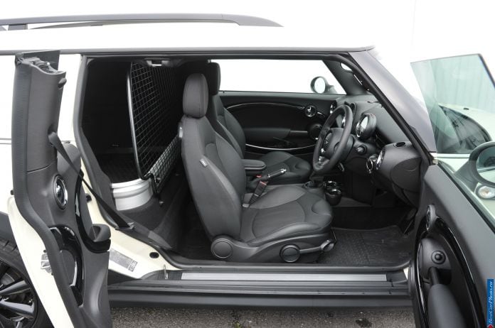 2013 Mini Clubvan - фотография 132 из 218