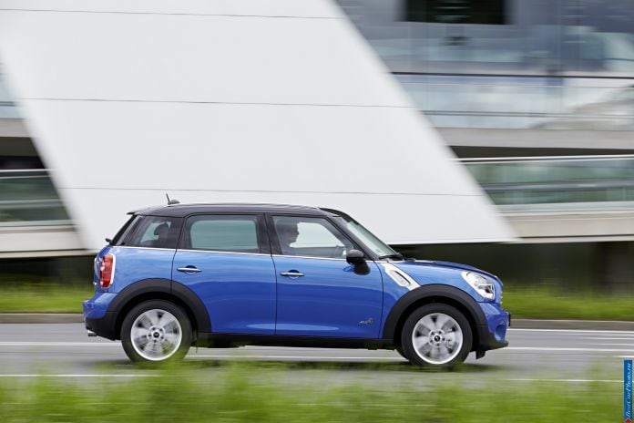 2013 Mini Cooper Countryman All4 - фотография 16 из 57