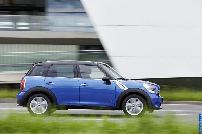 2013 Mini Cooper Countryman All4 - фотография 17 из 57