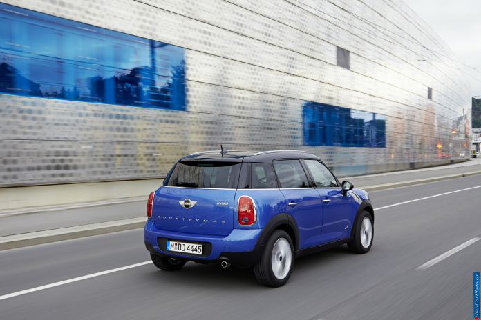 2013 Mini Cooper Countryman All4 - фотография 27 из 57