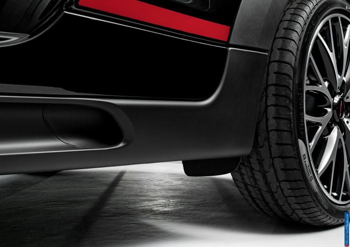2013 Mini Paceman John Cooper Works - фотография 7 из 23