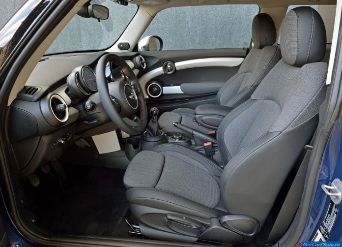 2015 MINI Cooper - фотография 130 из 160