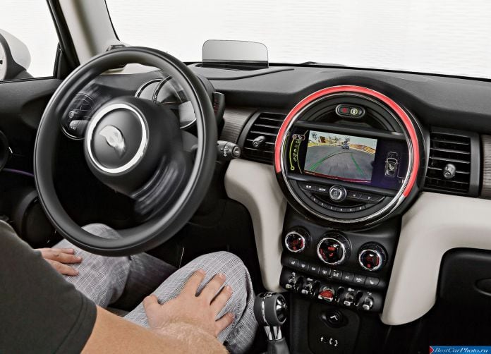 2015 MINI Cooper - фотография 132 из 160