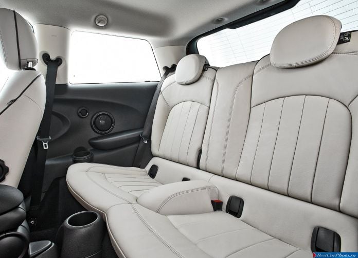 2015 MINI Cooper - фотография 133 из 160