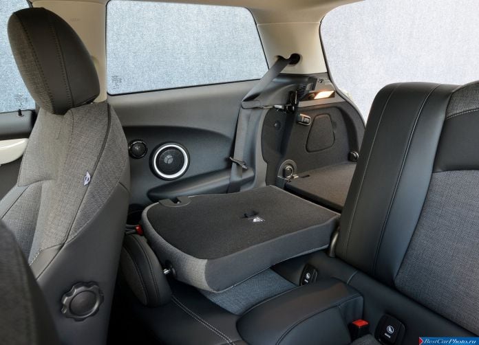 2015 MINI Cooper - фотография 135 из 160