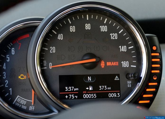2015 MINI Cooper - фотография 138 из 160