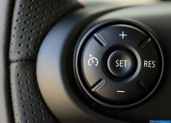 2015 MINI Cooper - фотография 153 из 160