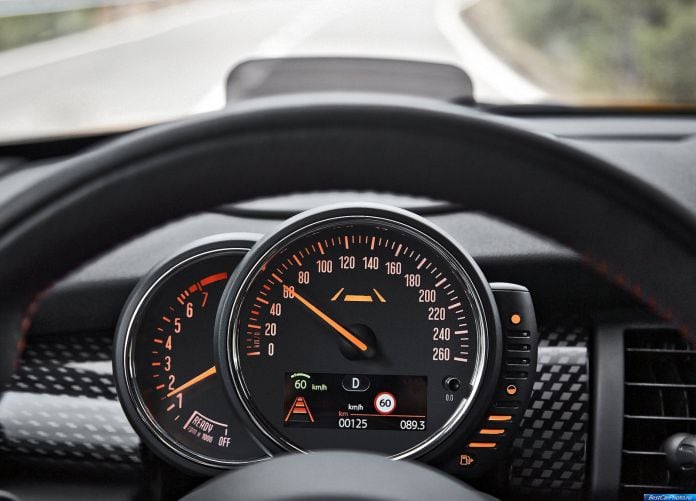 2015 MINI Cooper S - фотография 79 из 138