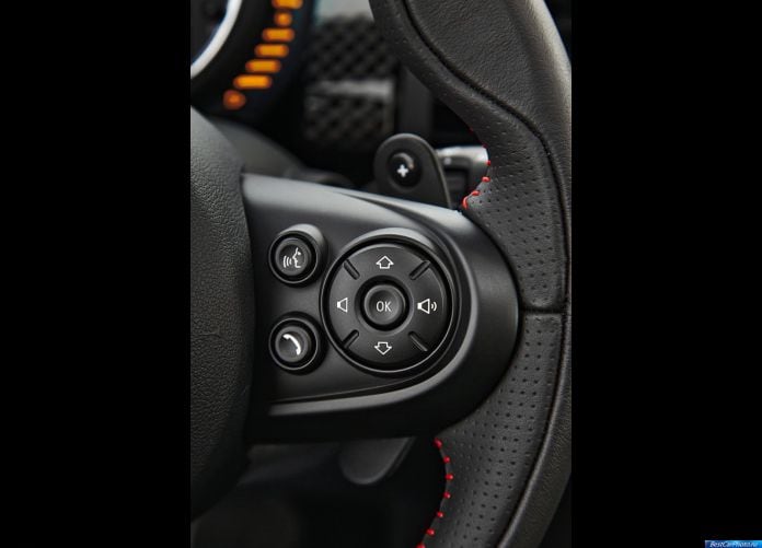 2015 MINI Cooper S - фотография 134 из 138