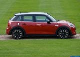 mini_2015_cooper_s_5-door_039.jpg