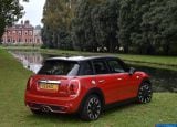 mini_2015_cooper_s_5-door_066.jpg