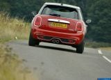 mini_2015_cooper_s_5-door_095.jpg