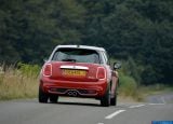 mini_2015_cooper_s_5-door_096.jpg