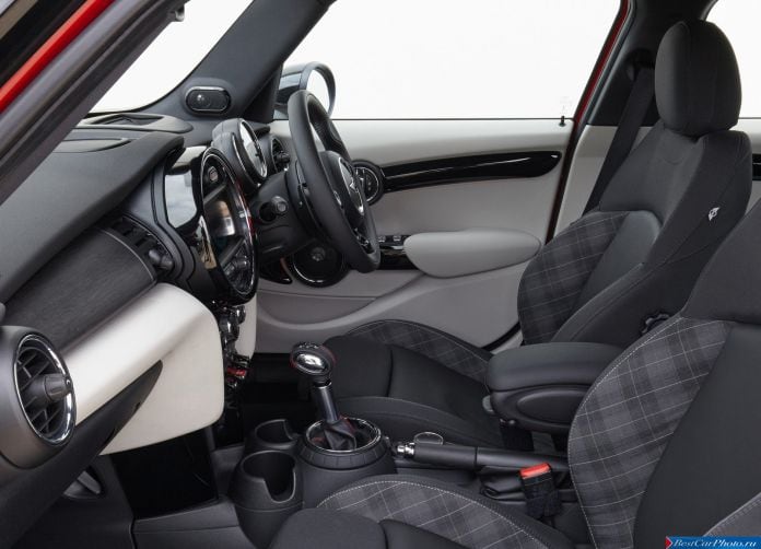 2015 Mini Cooper S 5-door - фотография 113 из 156